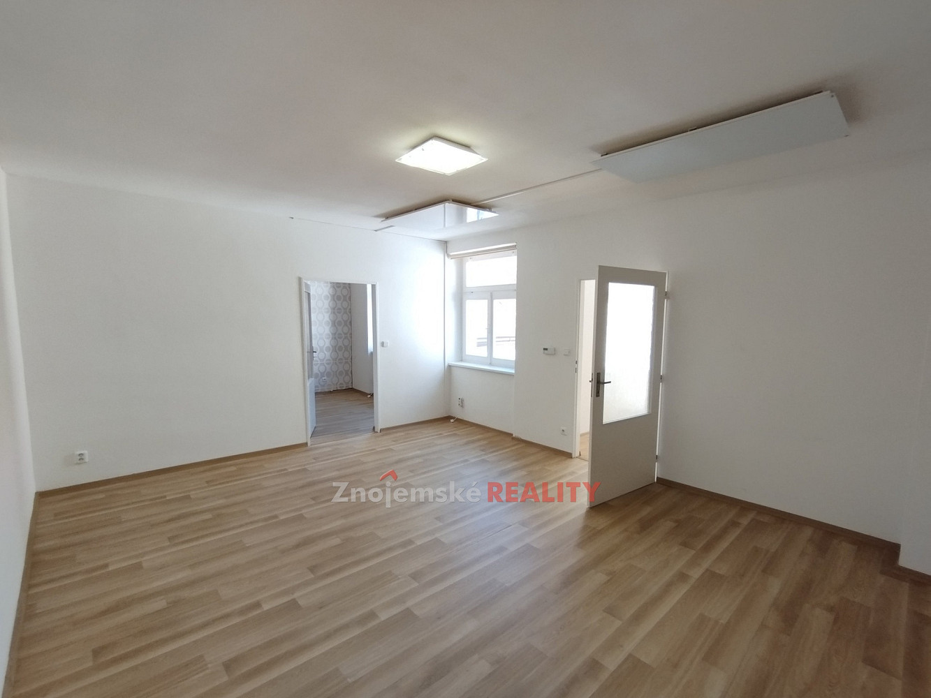 Pronájem bytu 2+1 55 m² – pohled 4