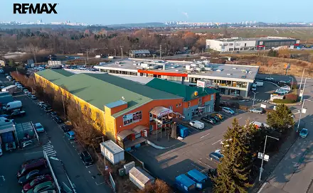 Pronájem skladovacích prostor 1 088 m², V Oblouku, Průhonice, okres Praha-západ
