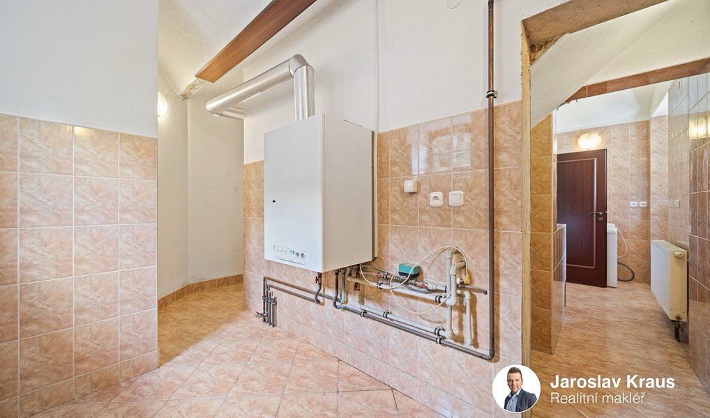 Prodej domu 286 m² s pozemkem 4 548 m², Jičín – náhled fotky 24
