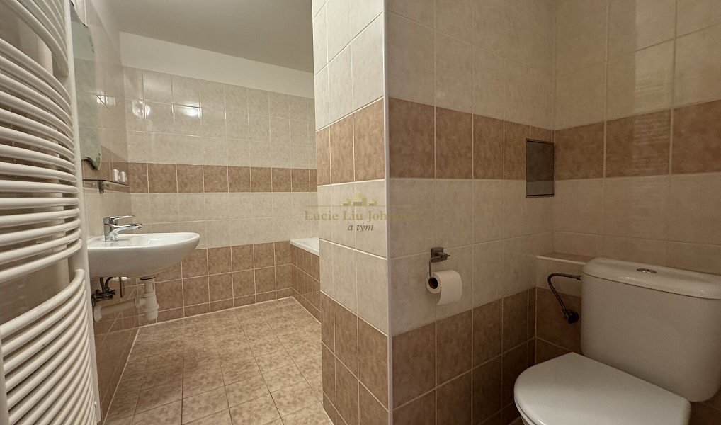 Prodej bytu 2+kk 46 m², Praha – náhled fotky 4