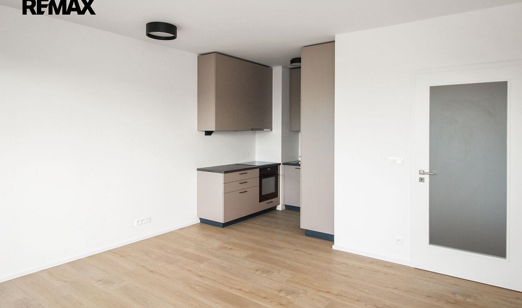 Pronájem bytu 2+kk 50 m², Praha – náhled fotky 4