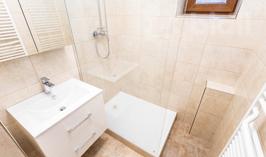 Prodej domu 220 m² s pozemkem 815 m², Studená – náhled fotky 19