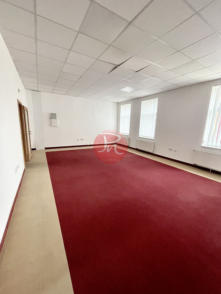 Pronájem kanceláře 161 m² – fotografie 5