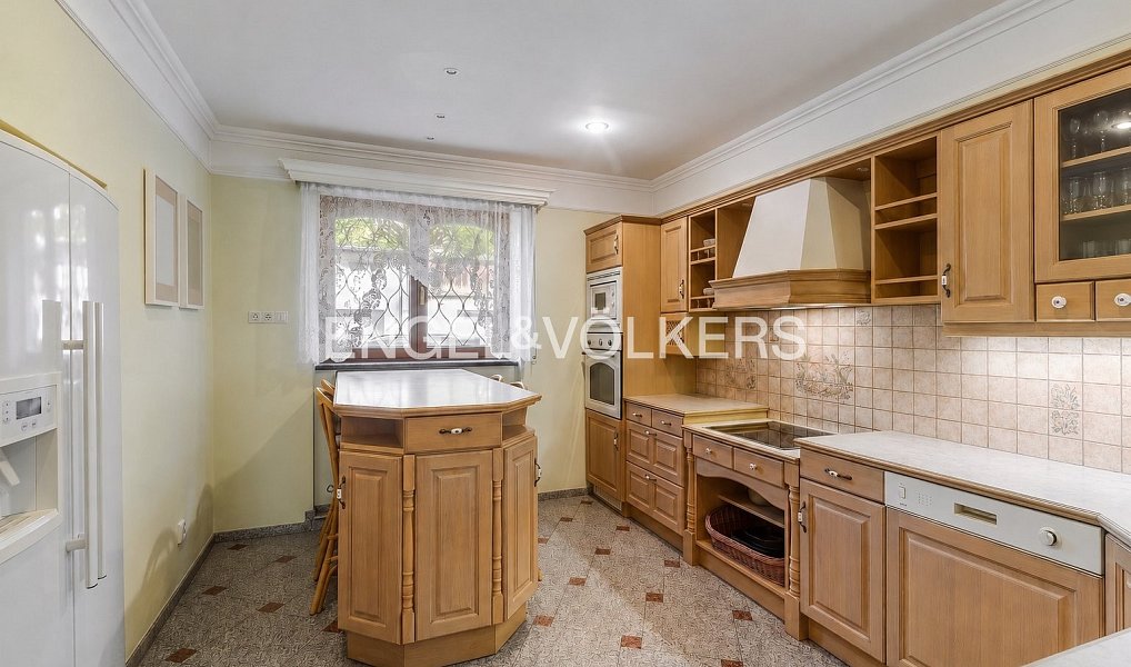 Prodej domu 324 m² s pozemkem 454 m², Praha – náhled fotky 16