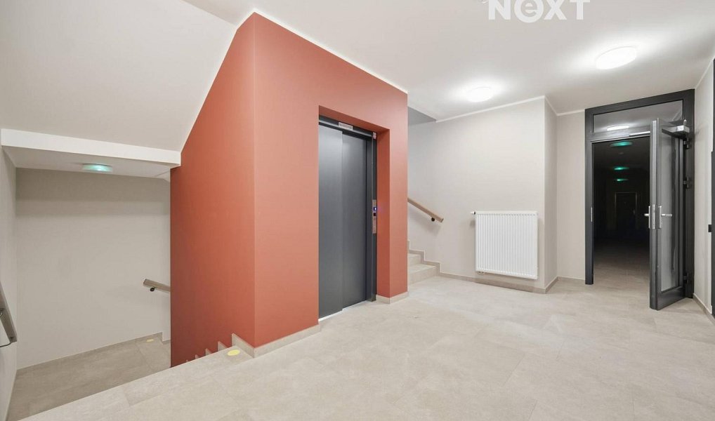 Pronájem bytu 2+kk 62 m², Hradec Králové – náhled fotky 17
