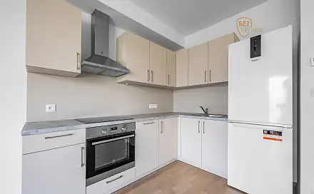 Pronájem bytu 1+kk 36 m², Vojenova, Praha 8 - Libeň