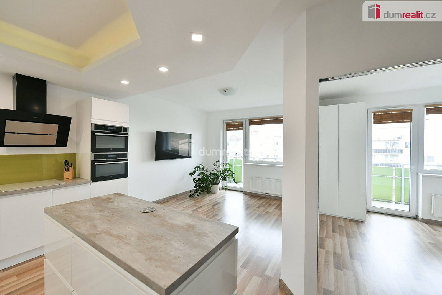 Pronájem bytu 3+kk 68 m²