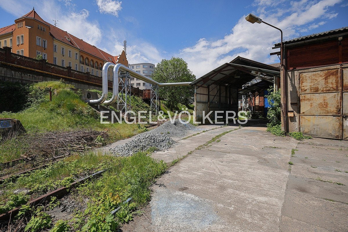 Pronájem velkokapacitního skladu 295 m², Plzeň-Východní Předměstí – pohled 2