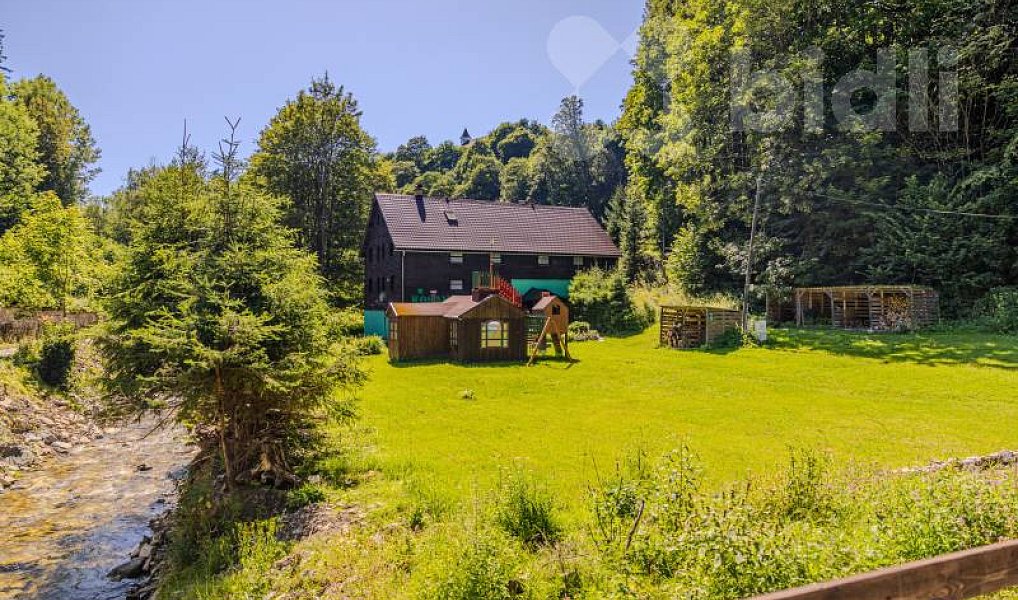 Prodej ubytovacího objektu 513 m², Branná – náhled fotky 2