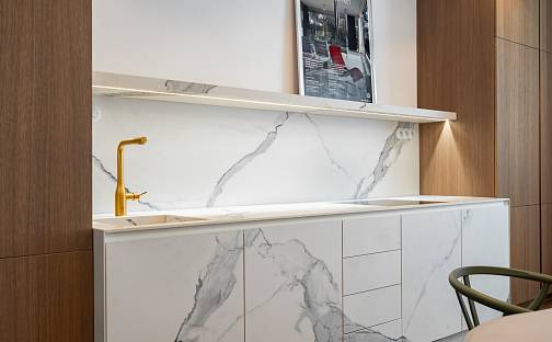 Pronájem bytu 2+1 80 m², Čelakovského, Hradec Králové