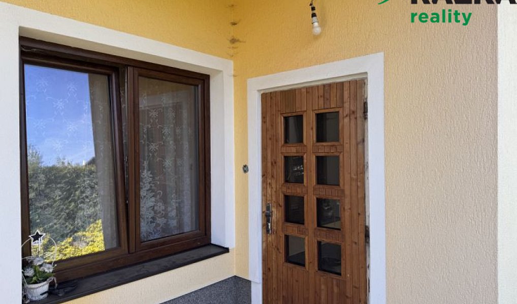 Prodej domu 160 m² s pozemkem 2 041 m², Tachov – náhled fotky 9