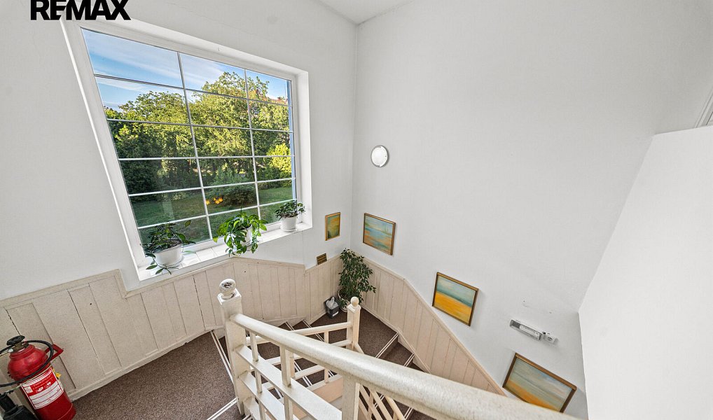 Prodej domu 361 m² s pozemkem 1 042 m², Kolín – náhled fotky 29