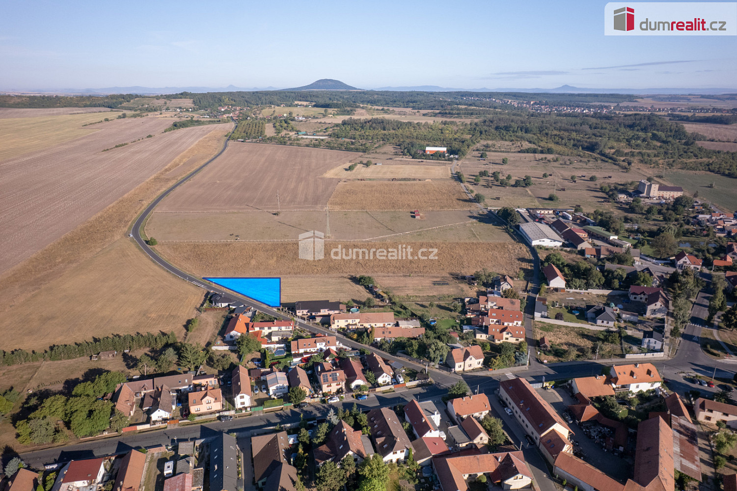 Prodej stavebního pozemku 1 265 m² — photo 3
