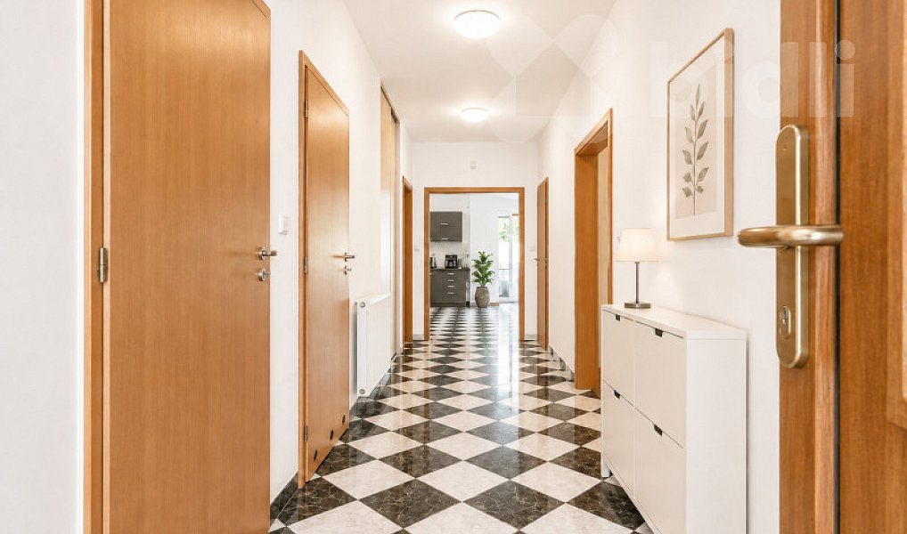 Prodej domu 220 m² s pozemkem 715 m², Praha – náhled fotky 5