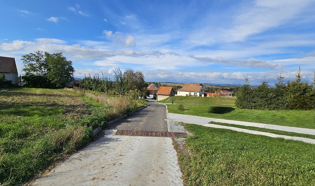 Prodej stavebního pozemku 2 691 m², Skoronice – náhled fotky 5