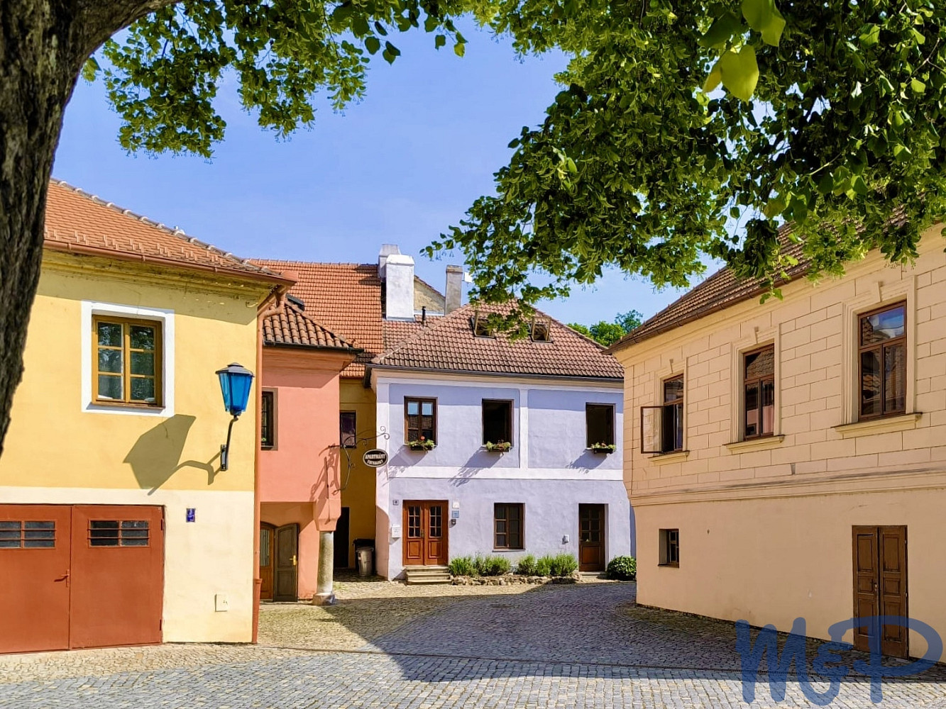 Prodej domu 251 m² s pozemkem 77 m²
