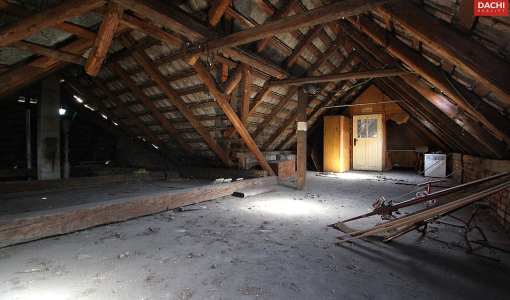 Prodej chaty/chalupy 130 m² s pozemkem 553 m², Komárno – náhled fotky 12