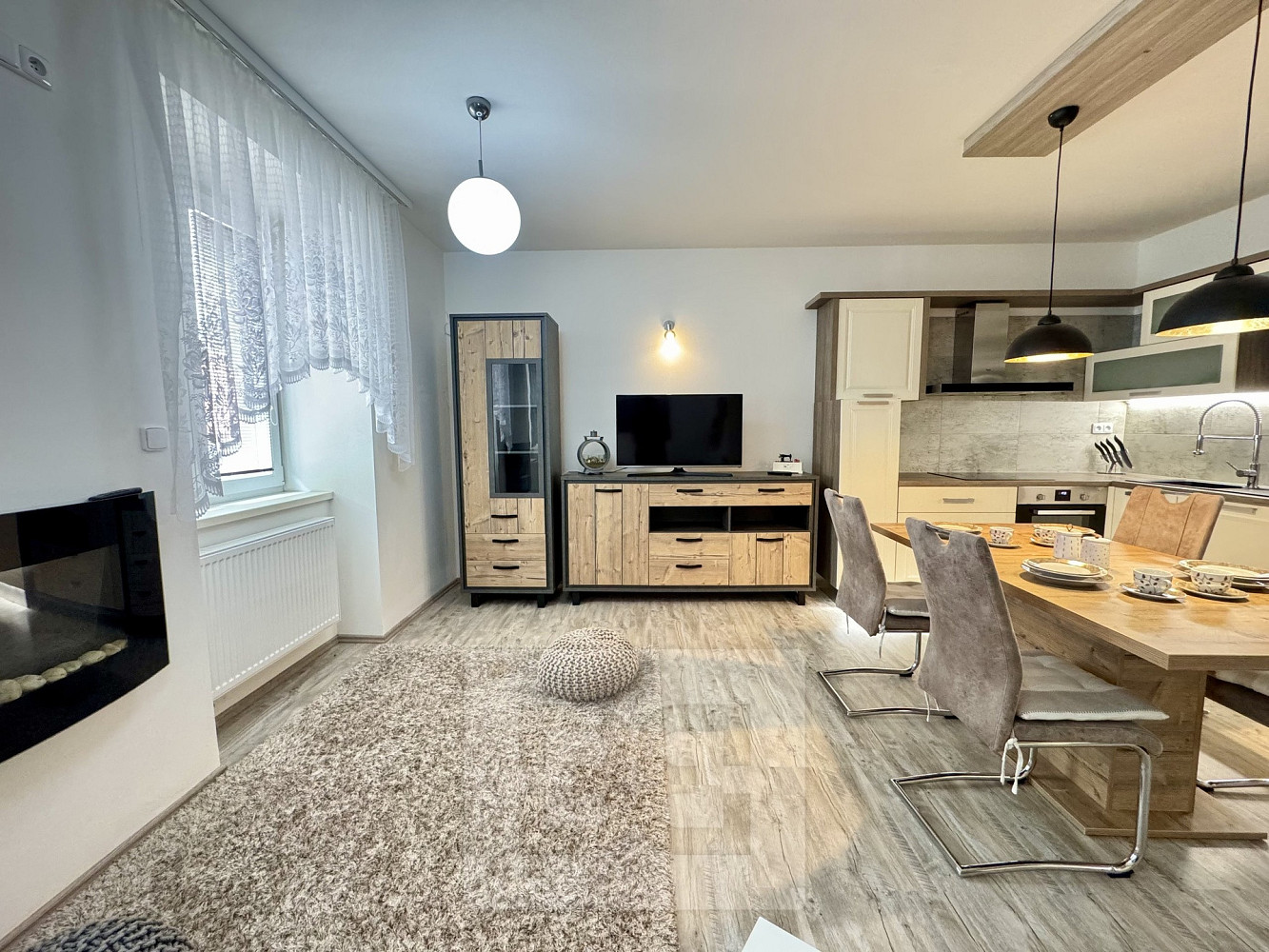 Pronájem bytu 3+kk 80 m²