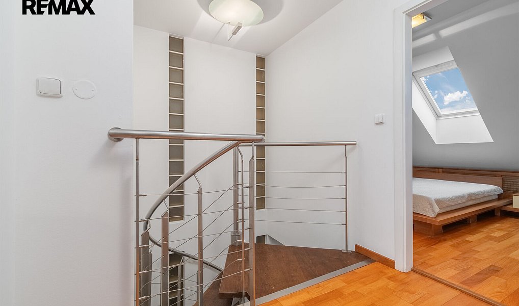 Prodej bytu 3+kk 107 m², Praha – náhled fotky 18