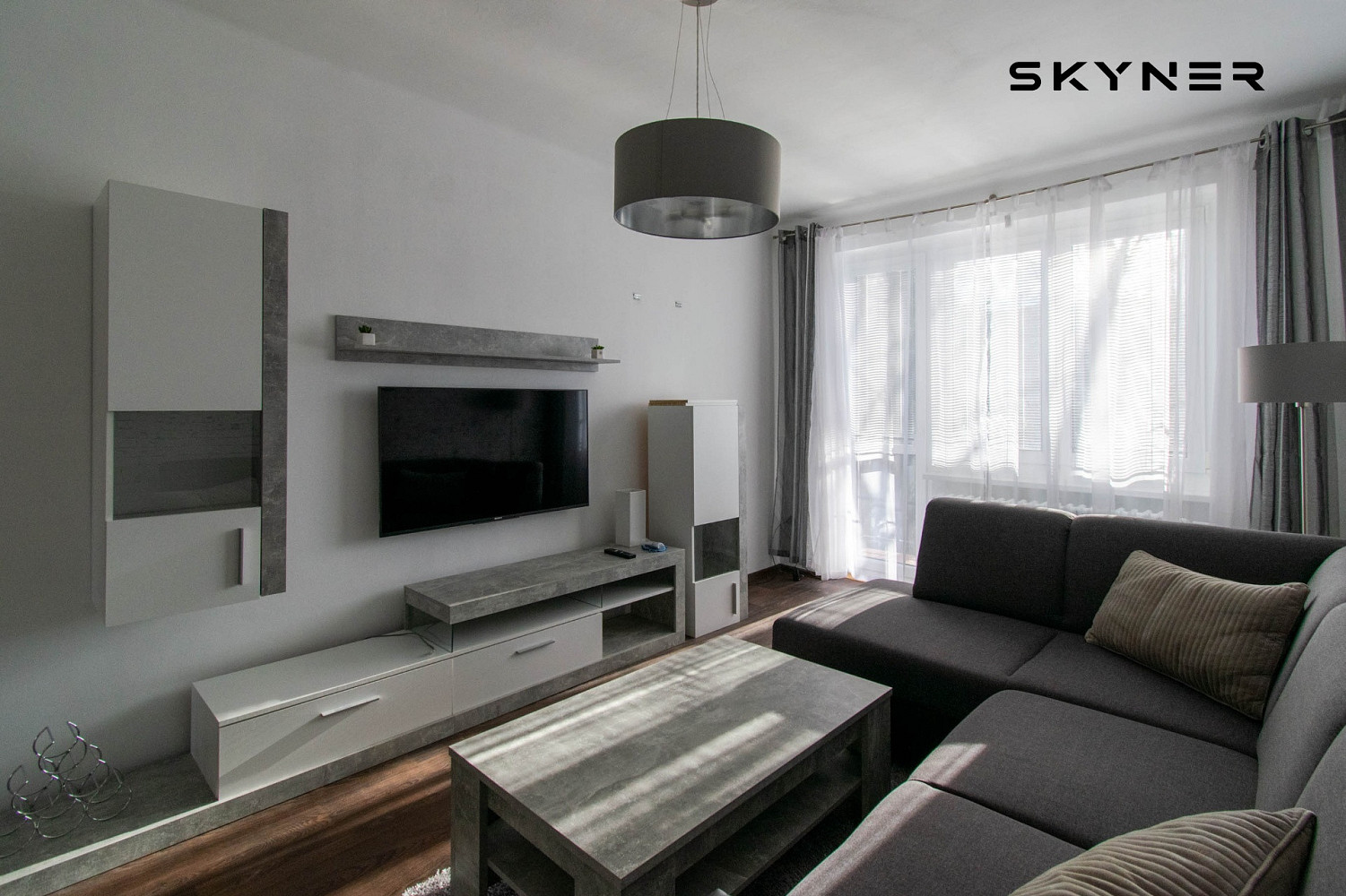 Pronájem bytu 2+1 54 m² – pohled 2