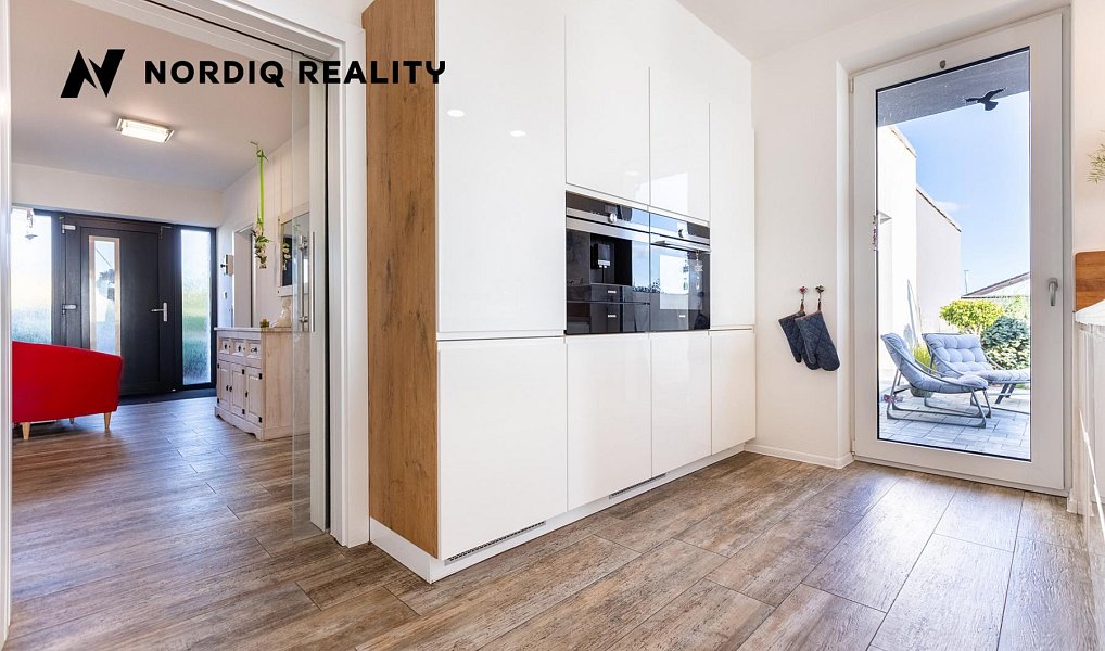 Prodej domu 171 m² s pozemkem 1 243 m², Kladruby – náhled fotky 7