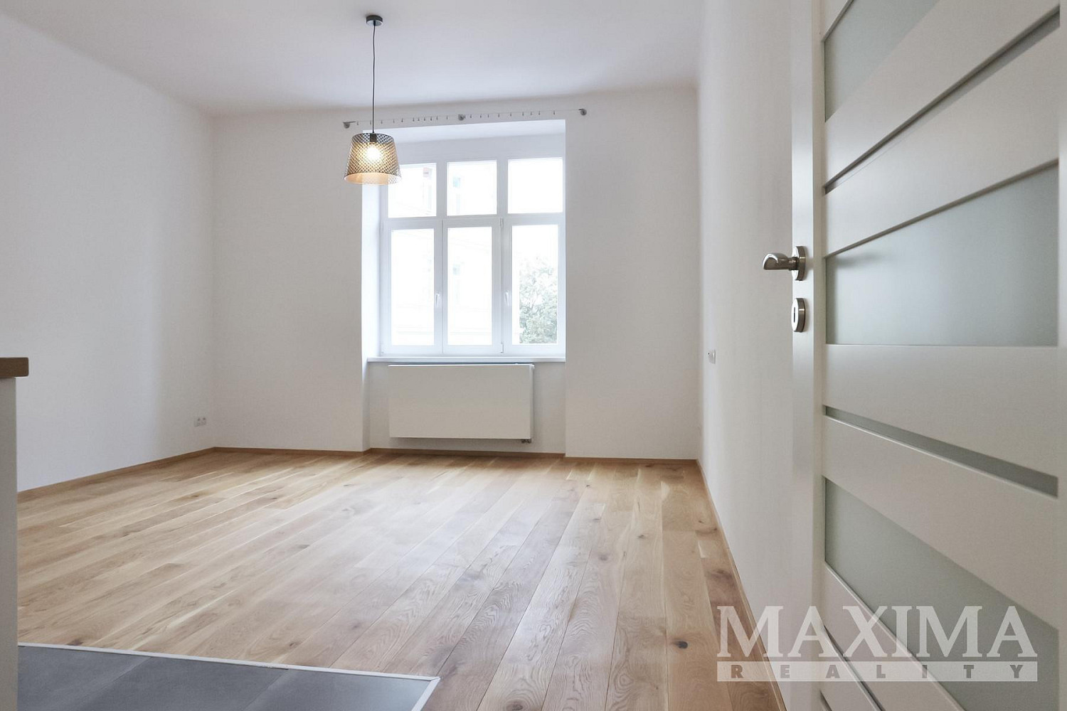 Pronájem bytu 1+kk 34 m² – fotografie 2