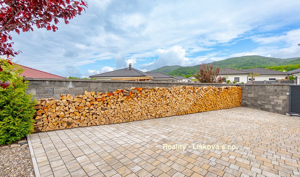 Prodej domu 200 m² s pozemkem 1 227 m², Přestanov – náhled fotky 44