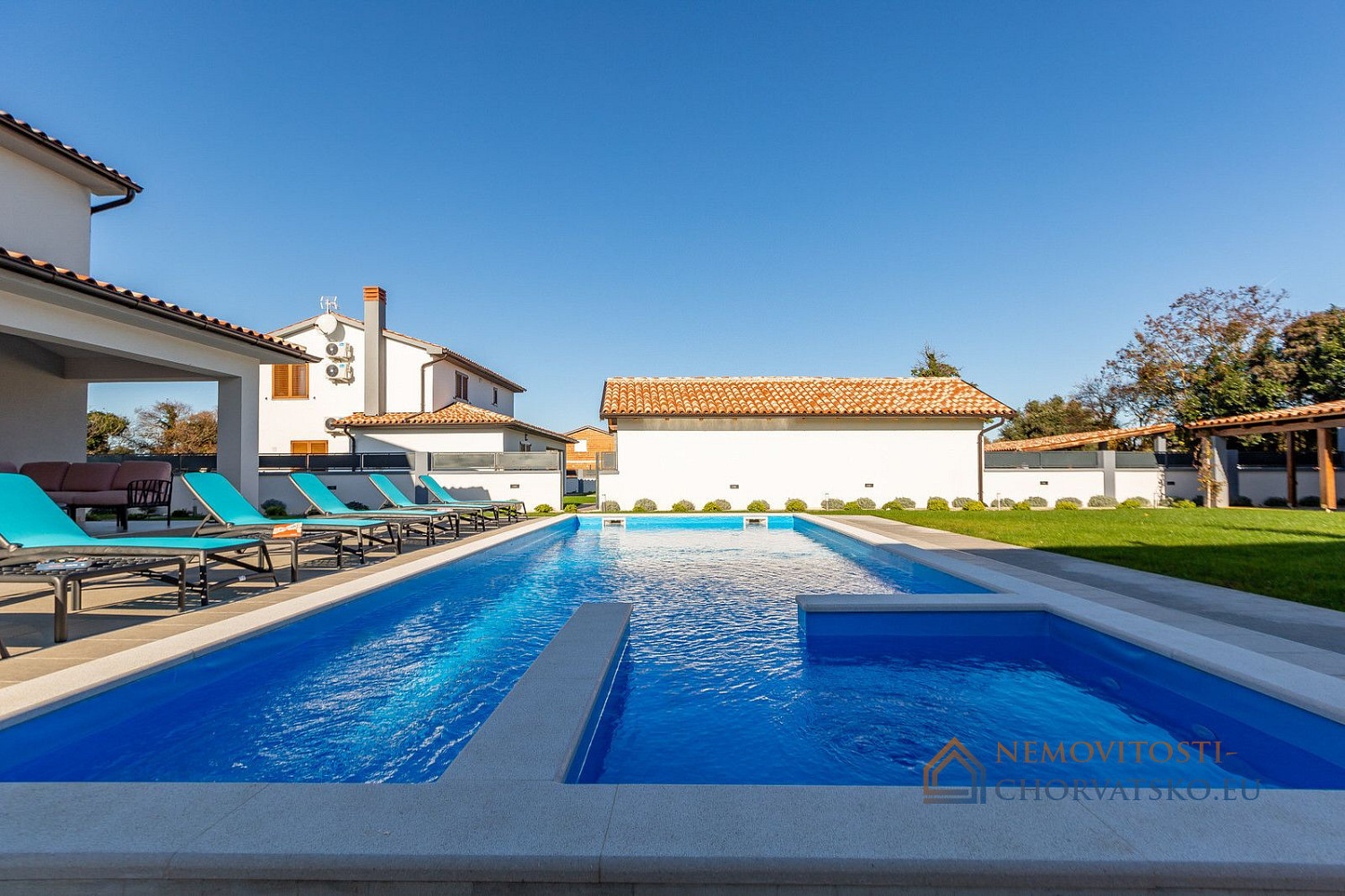 Prodej domu 141 m² s pozemkem 861 m² - Meer
