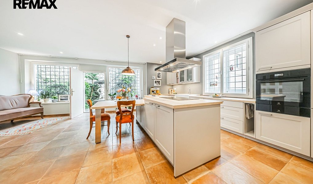 Prodej kanceláře 333 m², Praha – náhled fotky 14