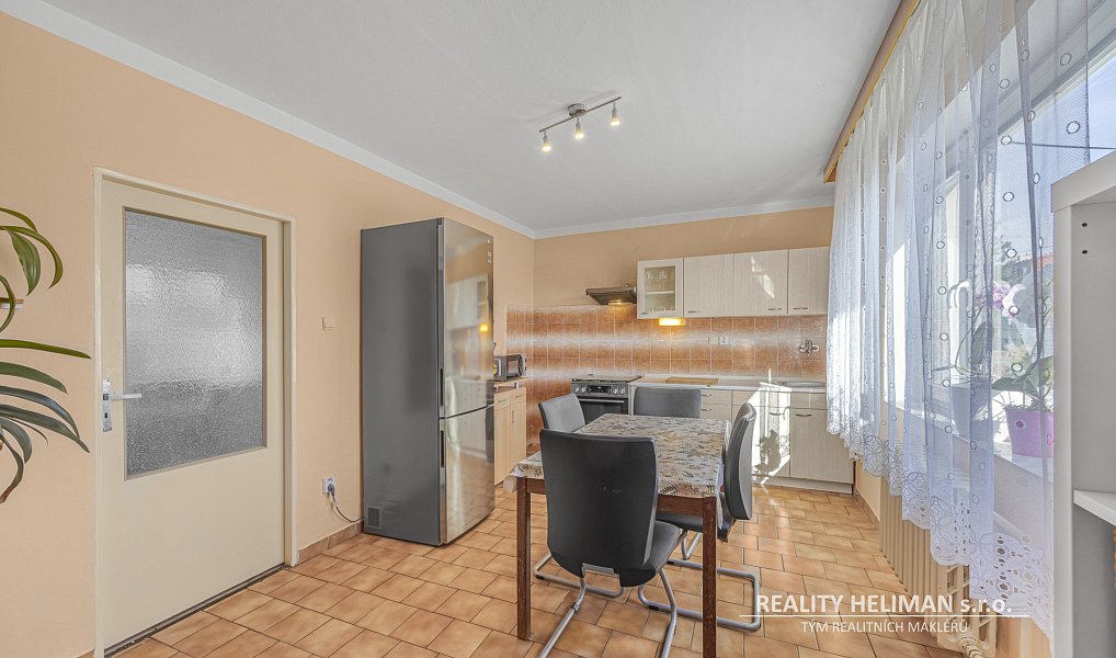 Prodej domu 393 m² s pozemkem 775 m², Líbeznice – náhled fotky 12