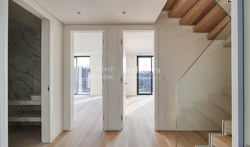 Pronájem bytu 4+kk 129 m², Praha – náhled fotky 7