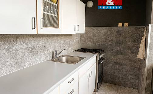 Prodej bytu 2+1 53 m², 1. máje, Most