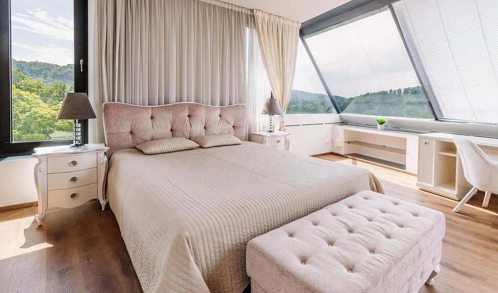 Prodej bytu 4+kk 155 m², Karlovy Vary – náhled fotky 12