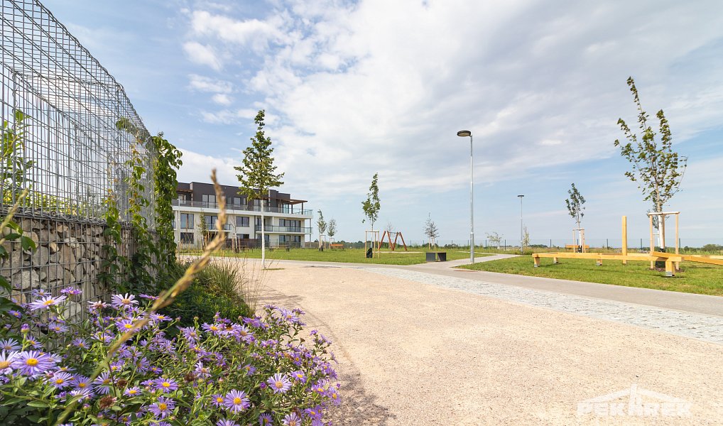 Pronájem bytu 2+kk 51 m², Praha – náhled fotky 16
