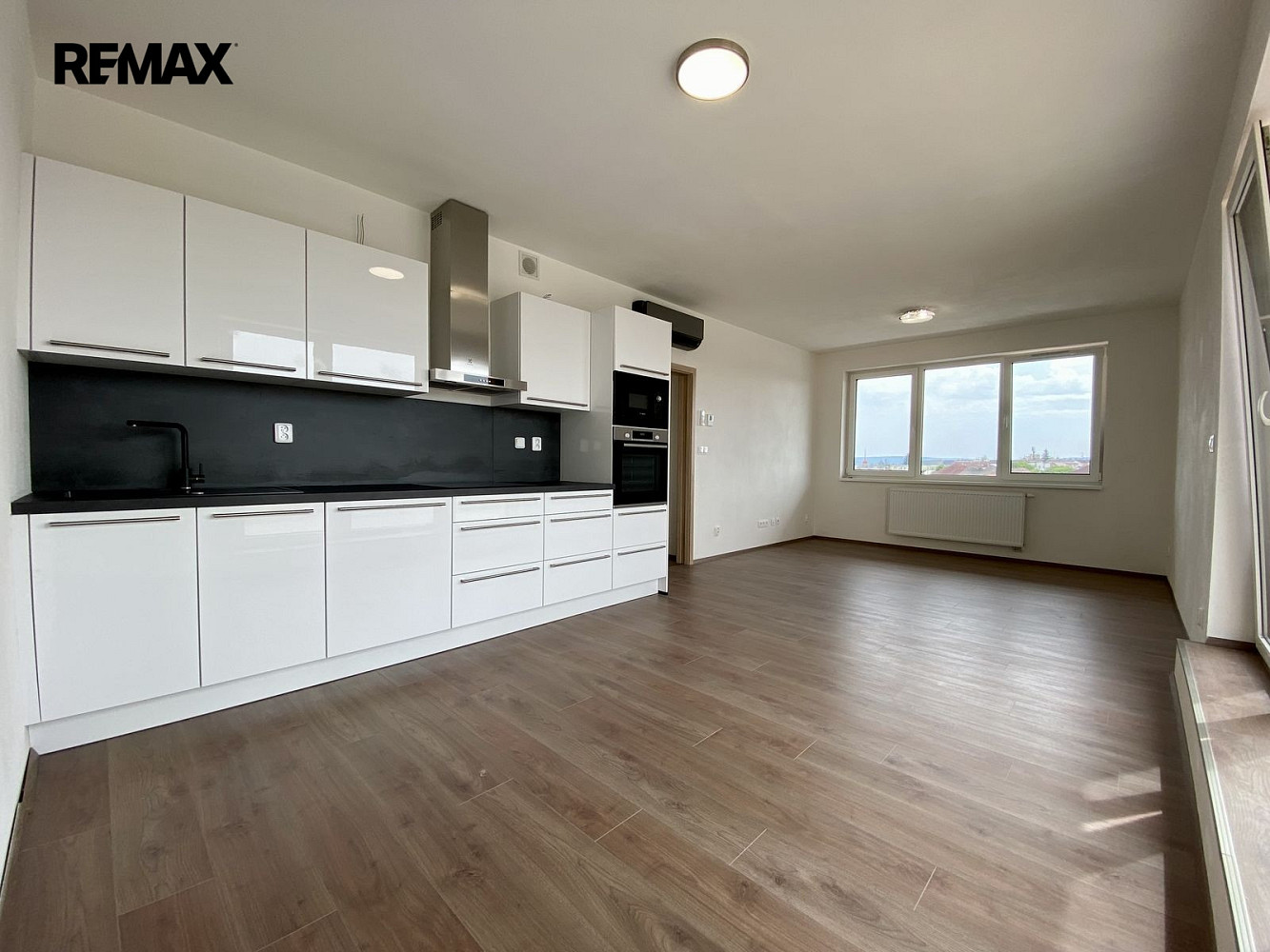 Pronájem bytu 3+kk 95 m² - Widok 5