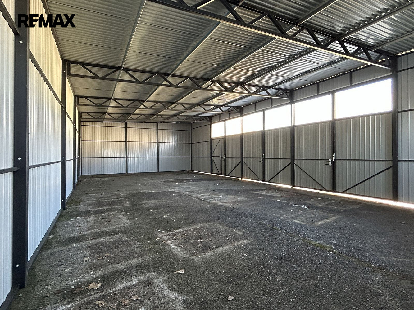 Pronájem skladovacích prostor 105 m² – fotografie 4