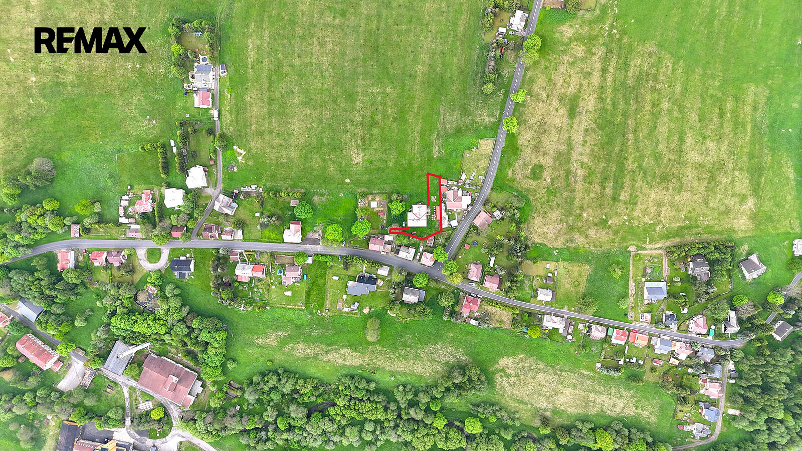Prodej nájemního domu, činžáku 590 m² – fotografie 2