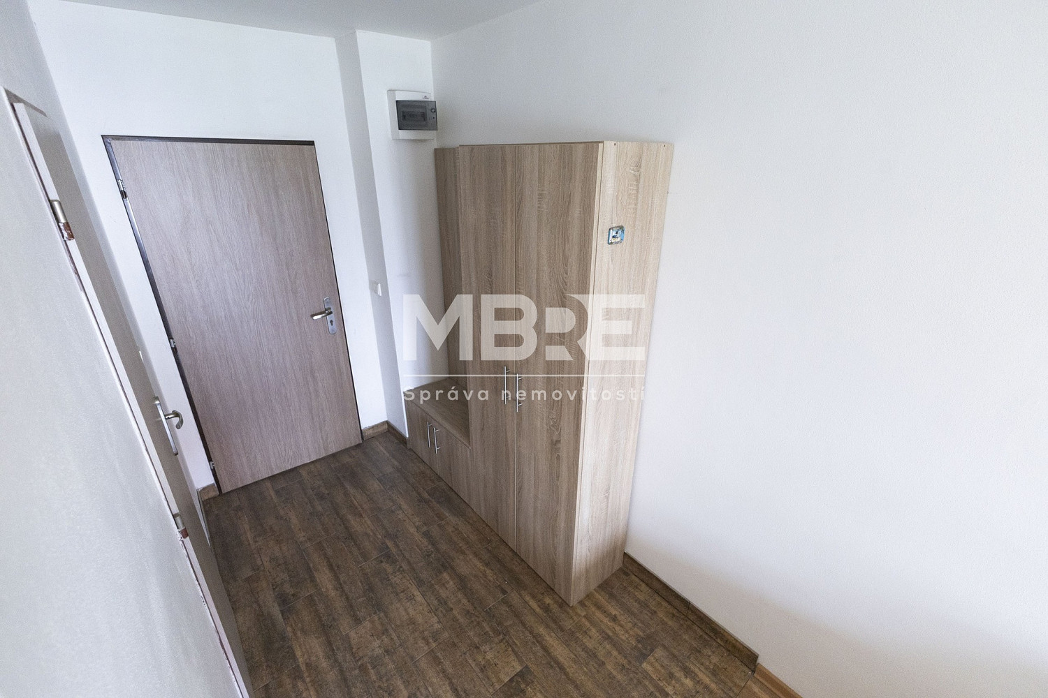 Pronájem bytu 1+kk 17 m² – fotografie 3