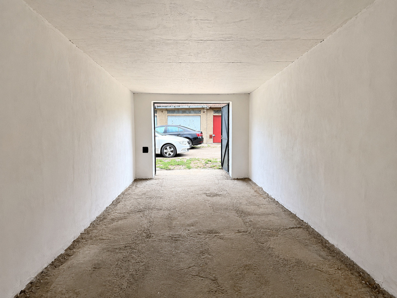 Pronájem řadové garáže ostrava, muglinov — photo 2