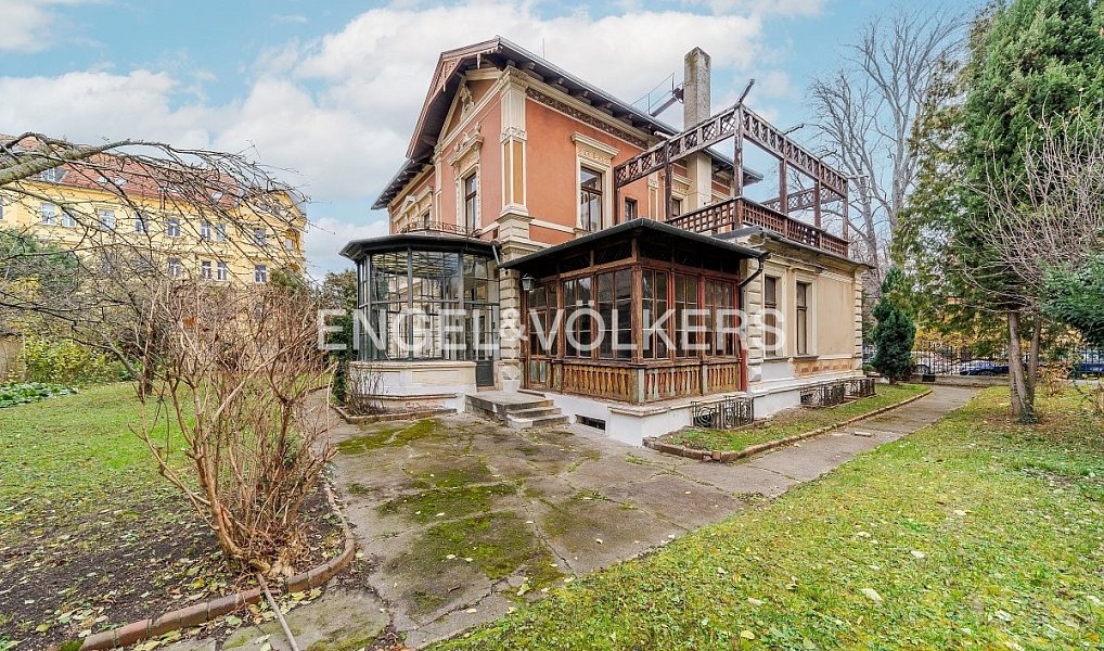 Prodej domu 400 m² s pozemkem 915 m², Praha – náhled fotky 14
