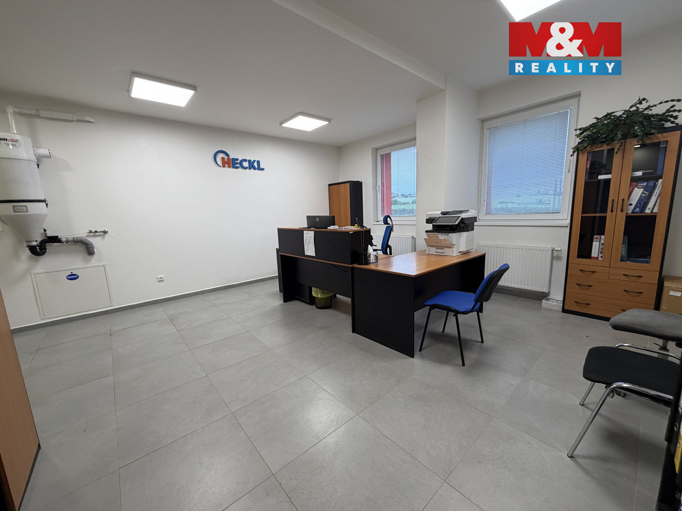Pronájem obchodních prostor 415 m² – fotografie 2