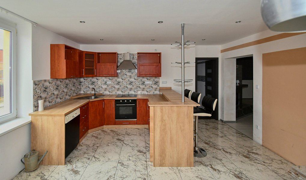 Prodej domu 165 m² s pozemkem 665 m², Omice – náhled fotky 21