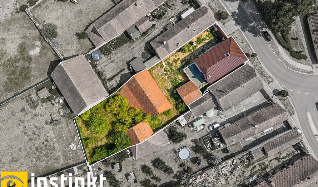Prodej domu 220 m² s pozemkem 1 450 m², Dolní Lukavice – náhled fotky 2