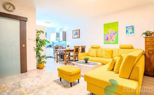 Prodej domu 80 m² s pozemkem 137 m², K Lesu, Horoměřice, okres Praha-západ