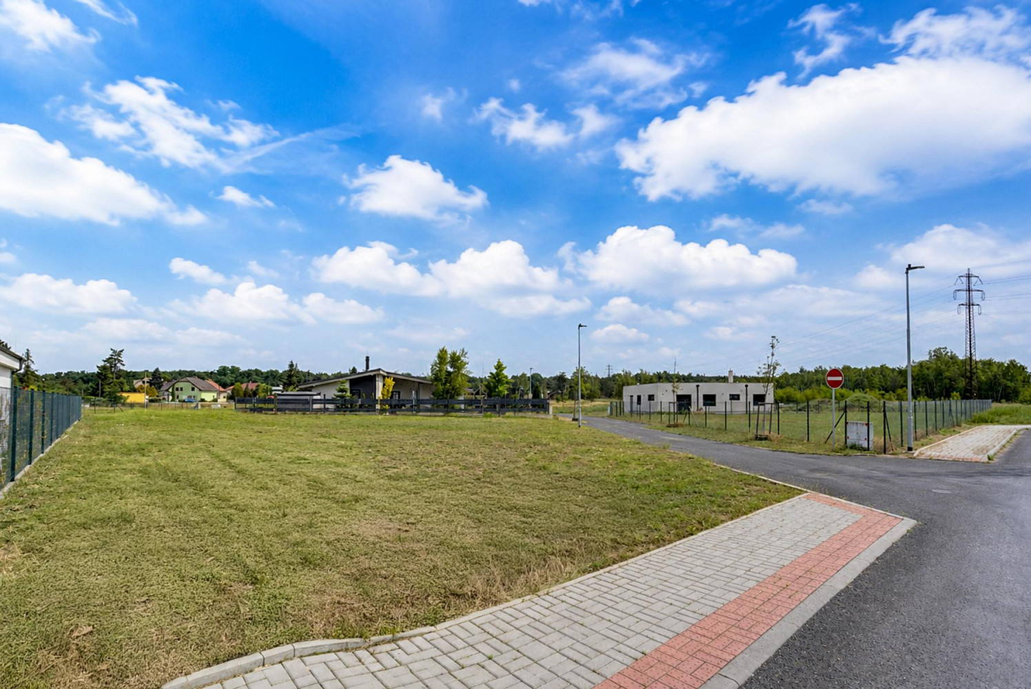Prodej stavebního pozemku 733 m²