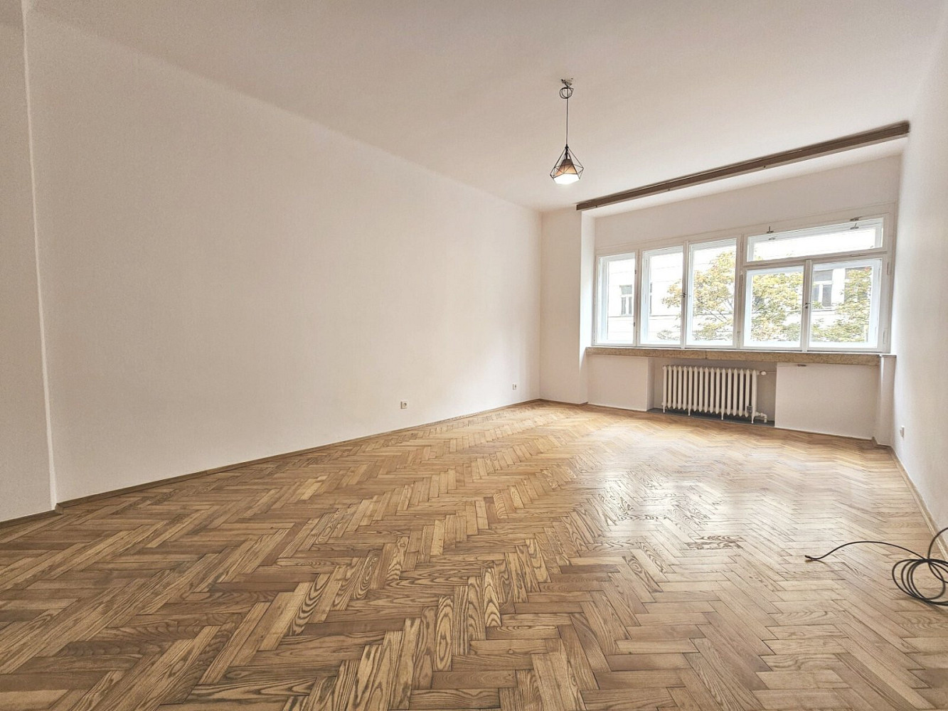 Pronájem bytu 2+1 60 m² – fotografie 3