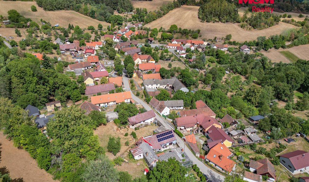 Prodej stavebního pozemku 1 676 m², Strašice – náhled fotky 7