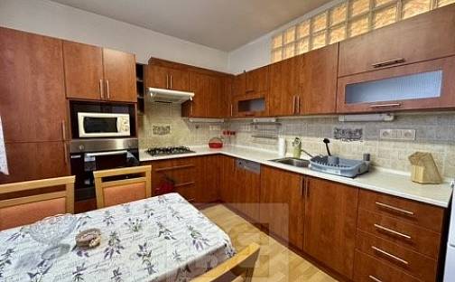 Pronájem bytu 2+1 59 m², nám. Míru, Velké Opatovice, okres Blansko