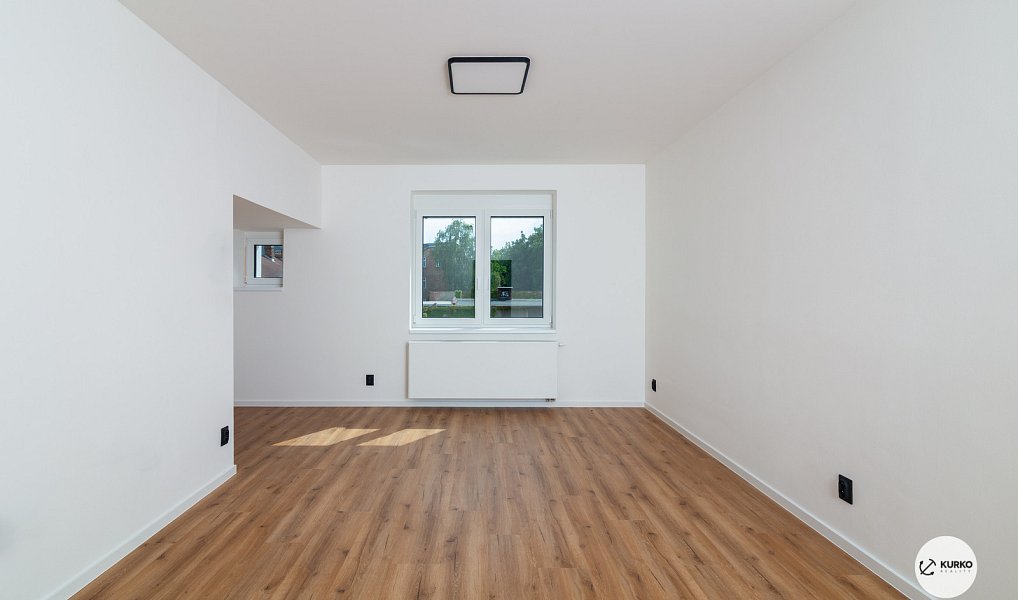 Pronájem kanceláře 70 m², Ostrava – náhled fotky 2