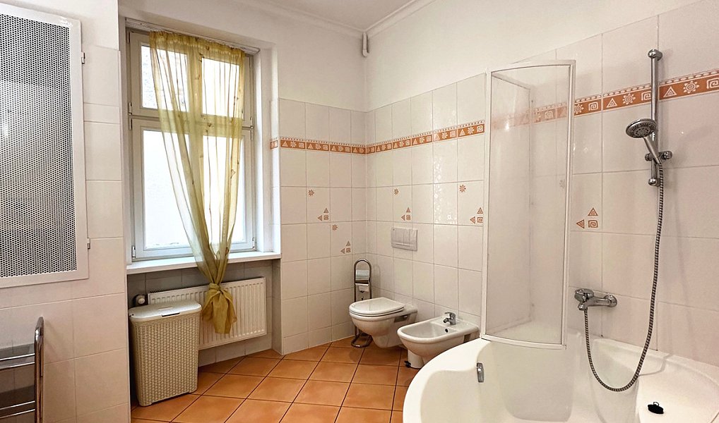 Prodej bytu 2+1 64 m², Karlovy Vary – náhled fotky 9